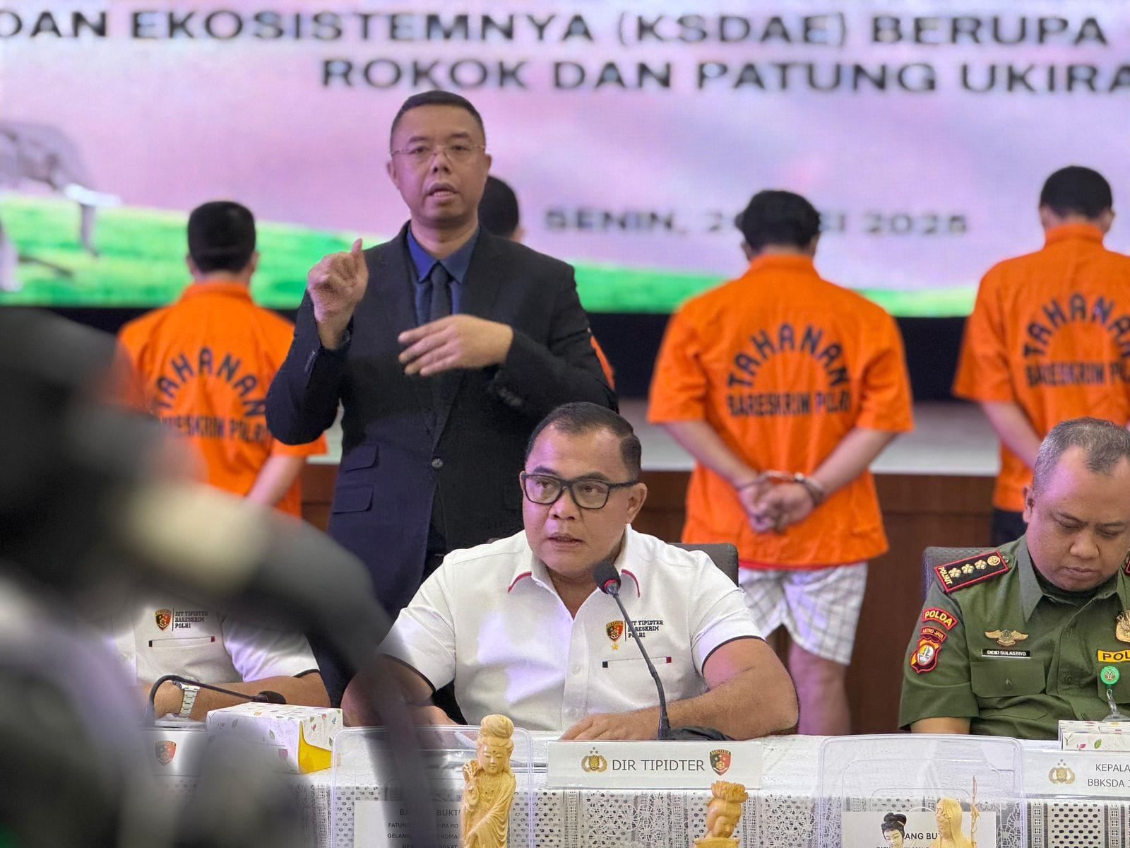 polisi-bongkar-sindikat-perdagangan-gading-gajah-di-sukabumi-dan-jakarta